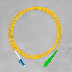 CORDAO OPTICO DUPLEX SM 2MM 5M LC/UPC XFC 5M 1LC  (4830258)